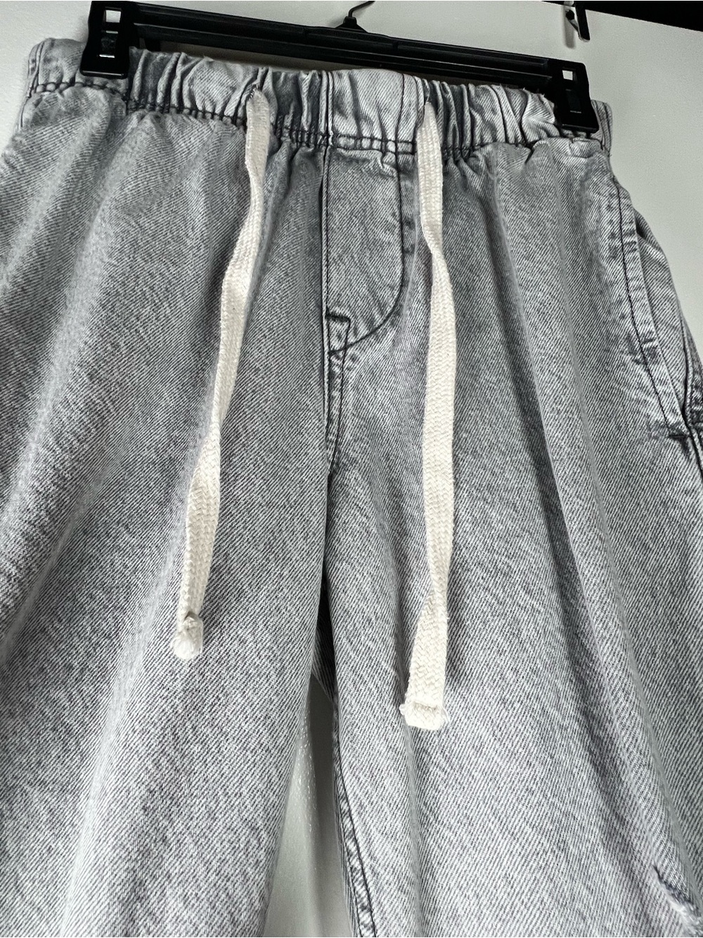 H&M Mens Ripped Drawstring Grey Jeans X-Small - Picture 3 of 4